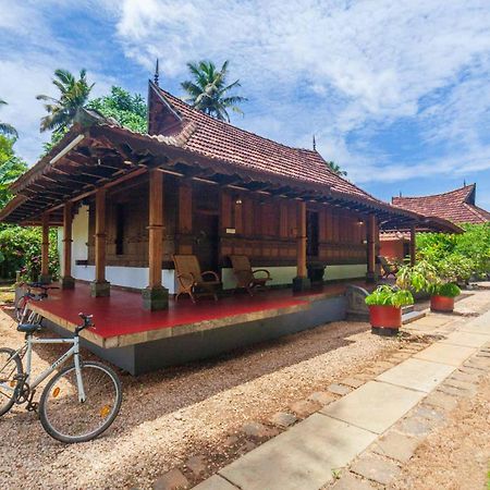Stayvista At La Riva Heritage Villa With Bicycle Alappuzha Dış mekan fotoğraf