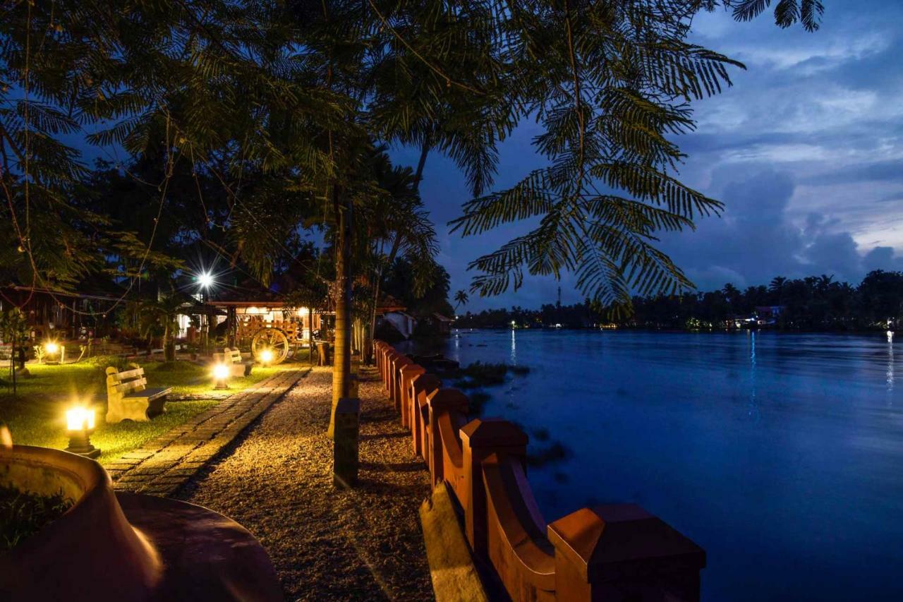 Stayvista At La Riva Heritage Villa With Bicycle Alappuzha Dış mekan fotoğraf