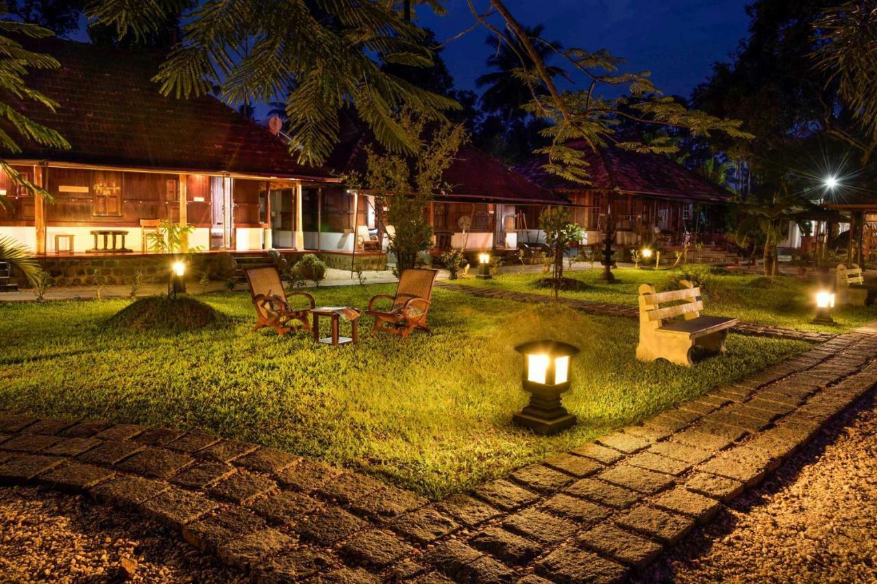 Stayvista At La Riva Heritage Villa With Bicycle Alappuzha Dış mekan fotoğraf